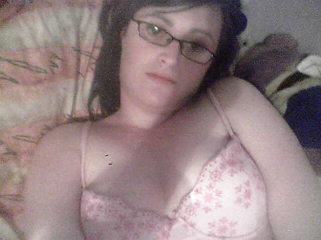 Irish teen Ellie porn pictures
