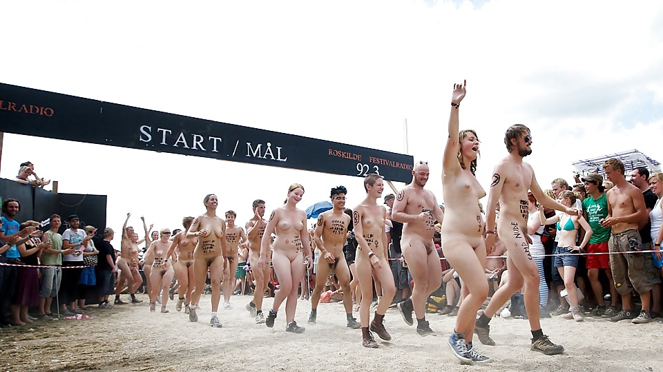 Naked Run Porn Pics And