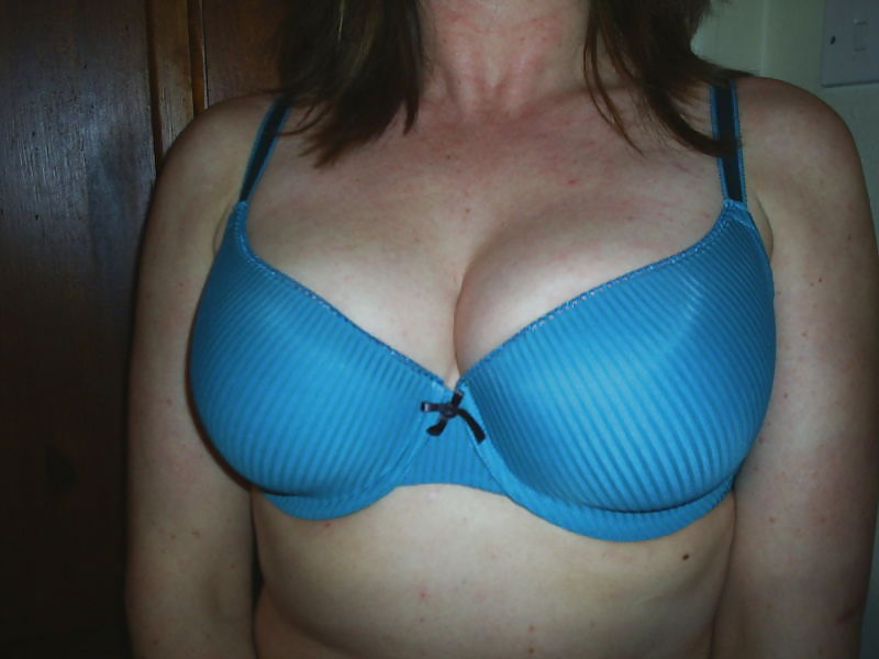 Woman their sell bra on the net porn pictures
