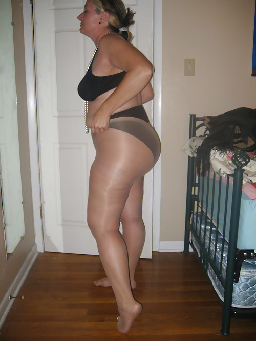 Pantyhose Real Women BBW 2 porn pictures