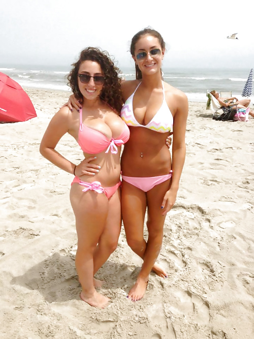 Bikini Bods 4 porn pictures