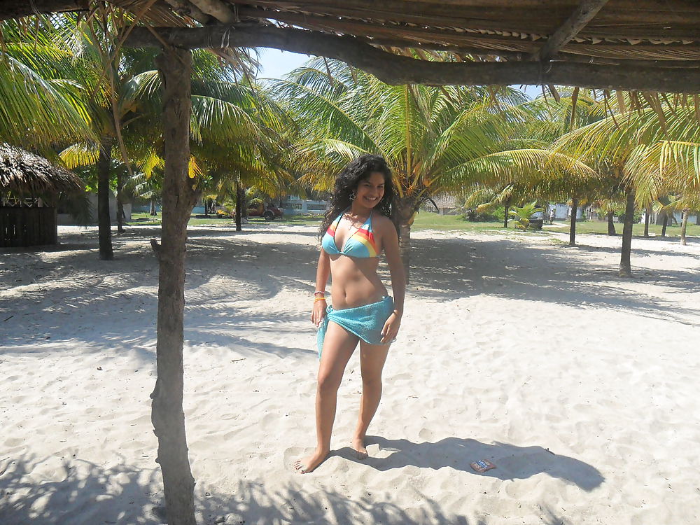 20 abriles ,modelo y virgen porn pictures