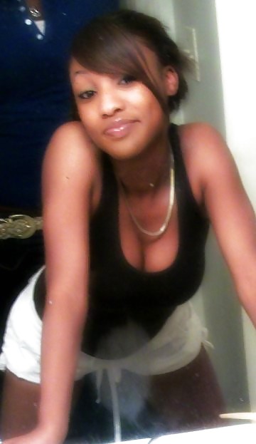 SmutDates Username 'MzzPlayb0y' porn pictures