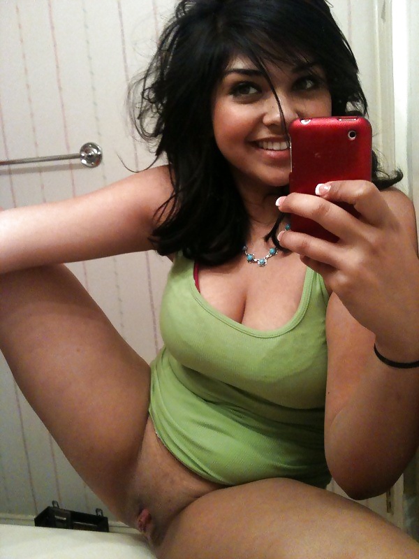 Silly Chubby Teen Bitch Selfies porn pictures