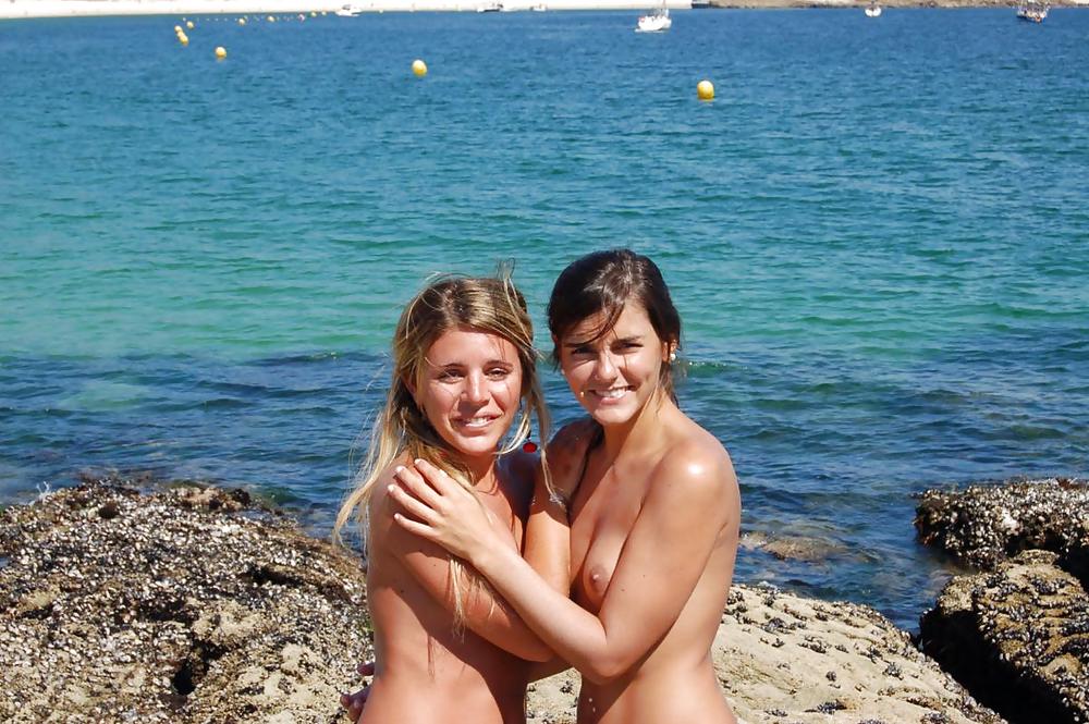 Teens at the beach porn pictures