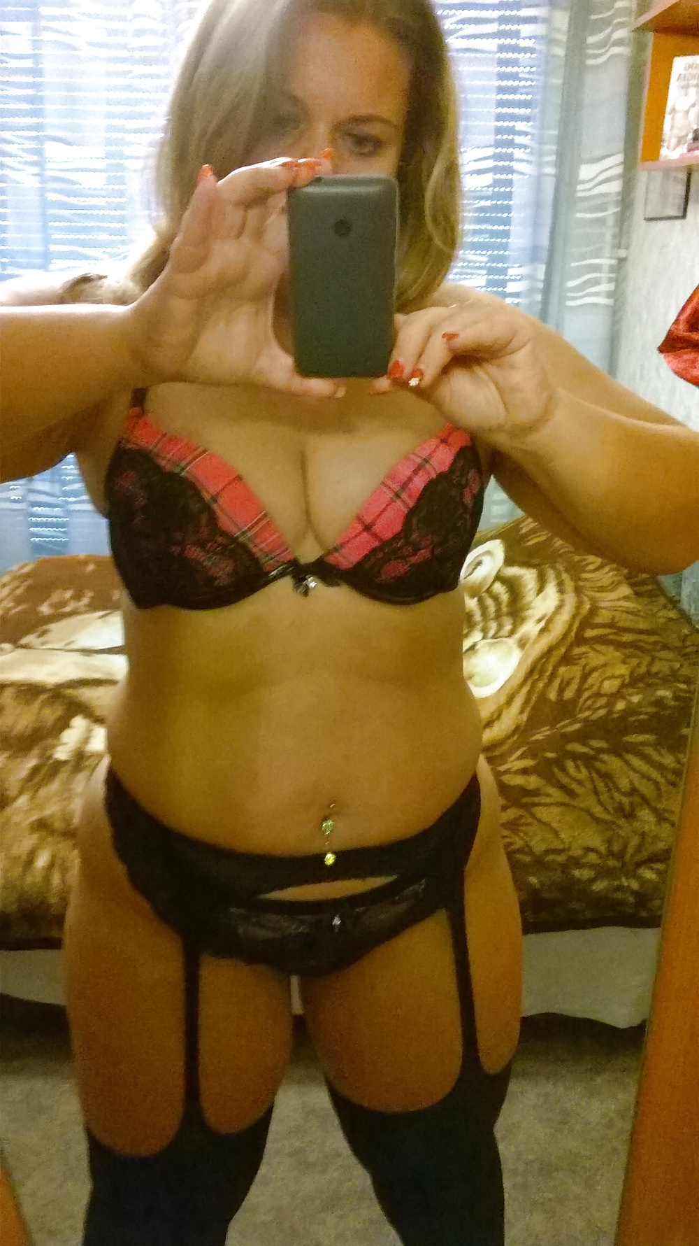 Amateurs 12 porn pictures