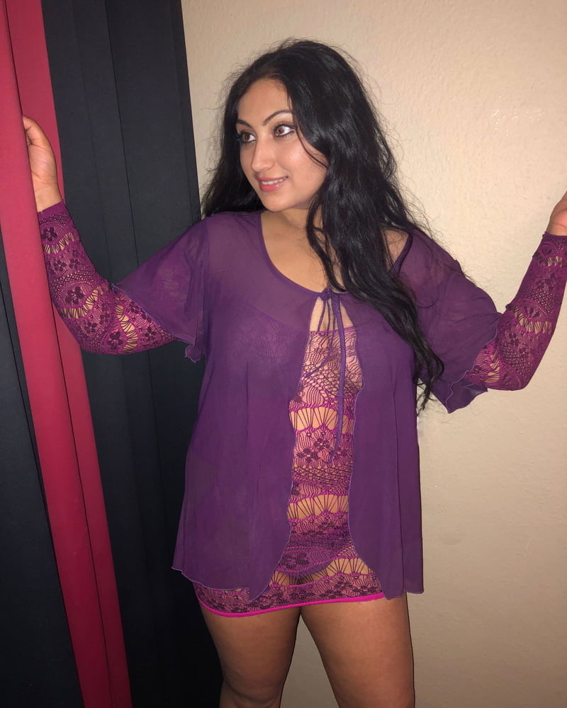 Indian Nisha exposed slut - 11 Photos 