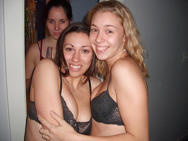 Bra Babes 85 porn pictures