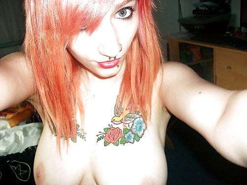 Emo and Hipster Girls porn pictures