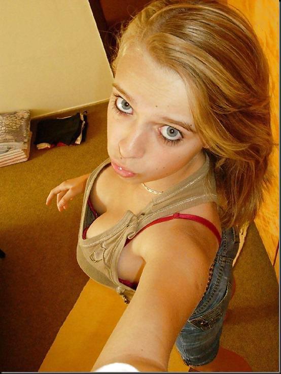 FOXY FACEBOOK GIRLS porn pictures