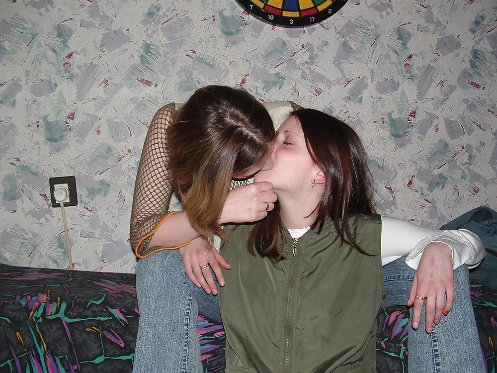 Sexy Lesbian Homemade Fun porn pictures