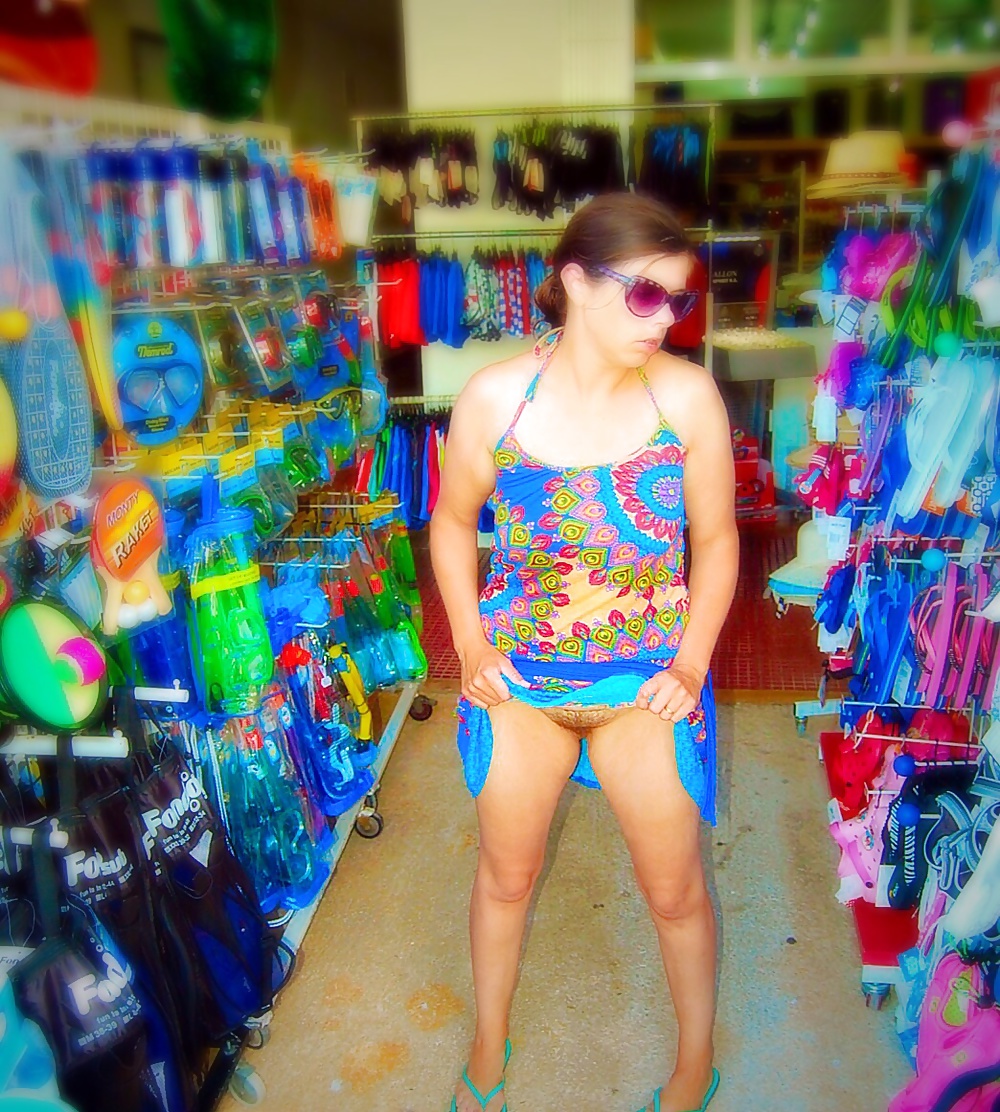 Store Flashers porn pictures