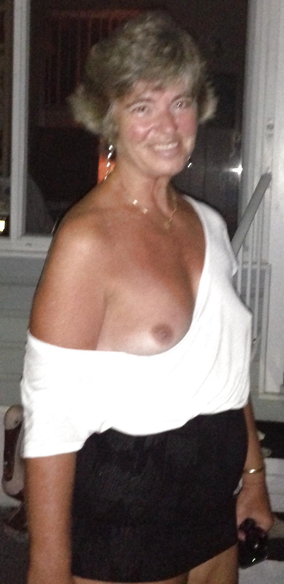 She will show you her body...just ask! porn pictures