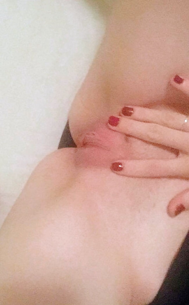 Cute amateur teen selfies nude porn pictures