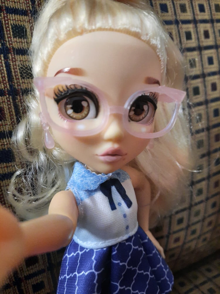 FailFix preppiPosh doll with glasses - 17 Photos 