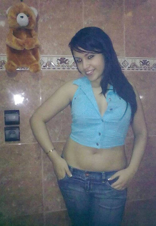 Arab Ex-Girlfriends porn pictures