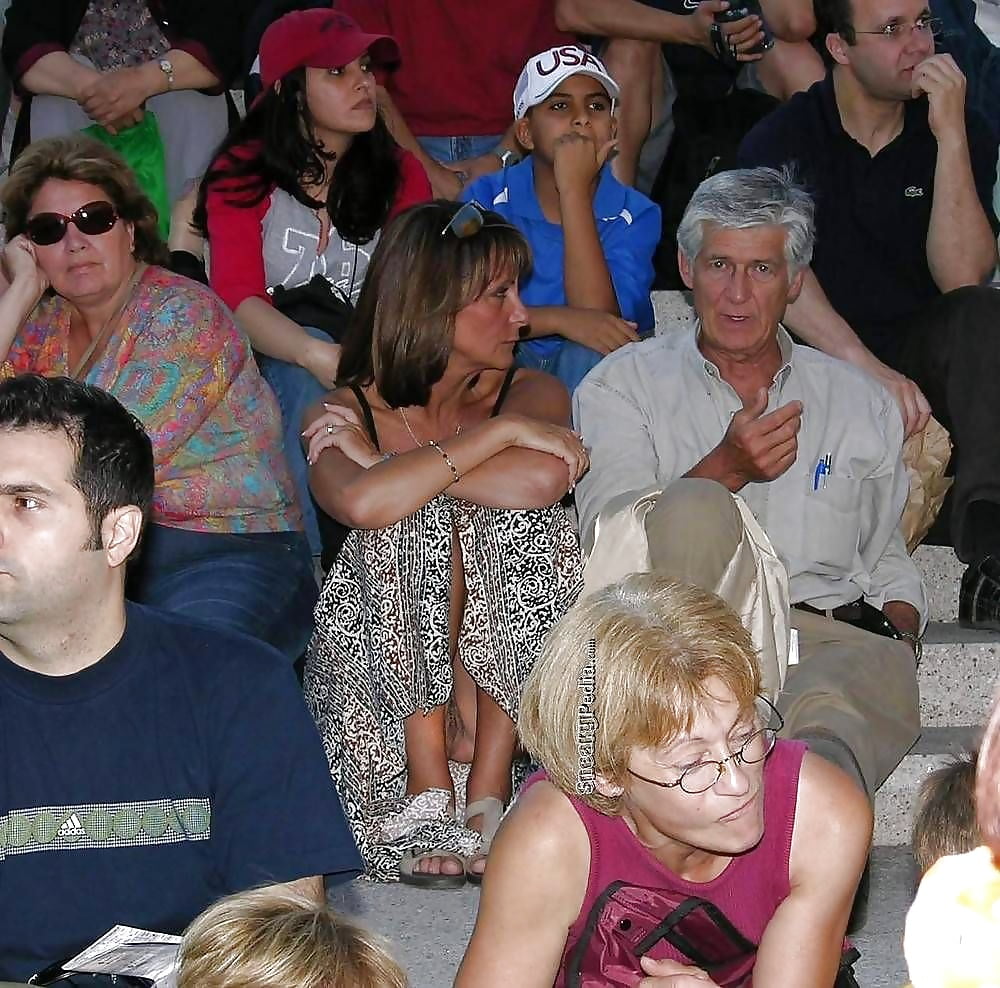 Amateur Sluts Public Flashing! - vol 2! porn pictures