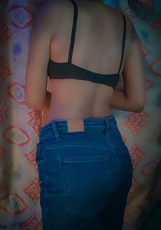 my full body is there for you to lick         