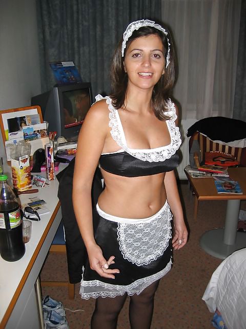 Sexy MILF Maid porn pictures