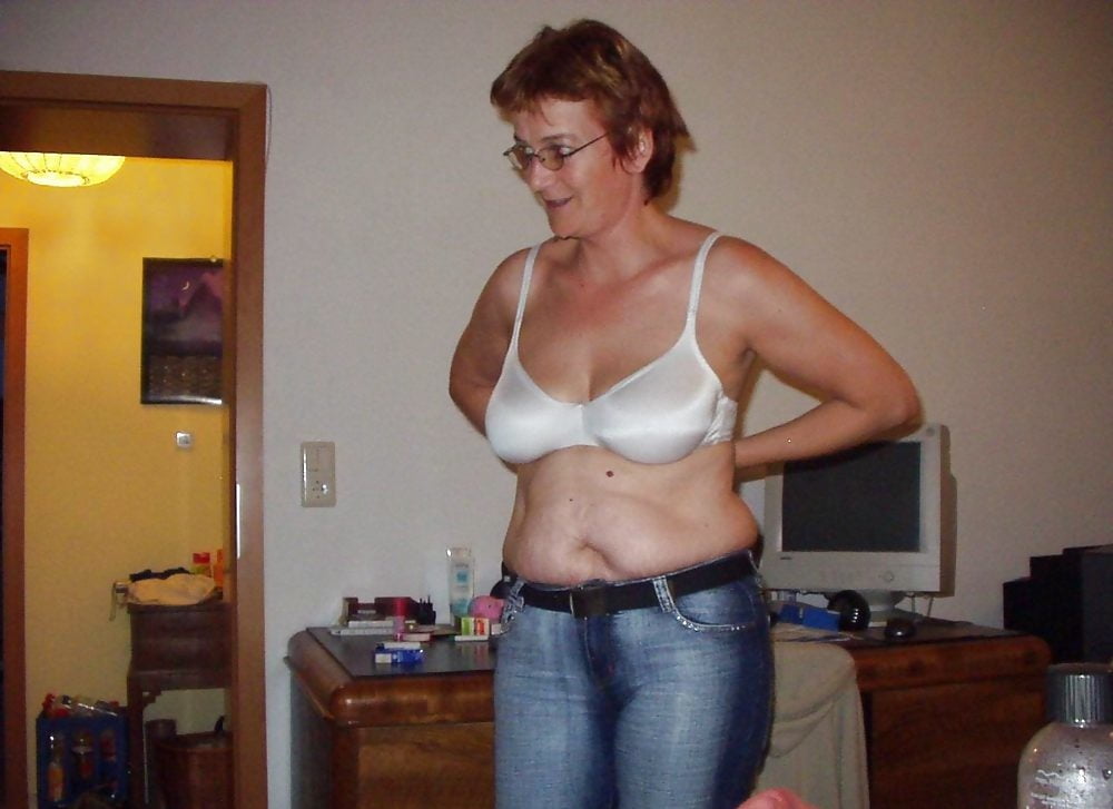 Mature Humiliation - 17 Photos 