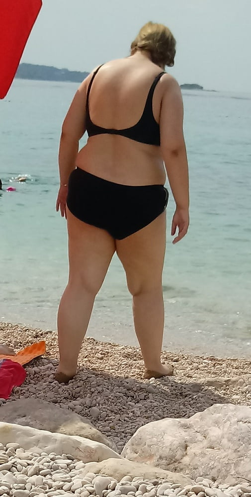 Bbw on the beach porn pictures