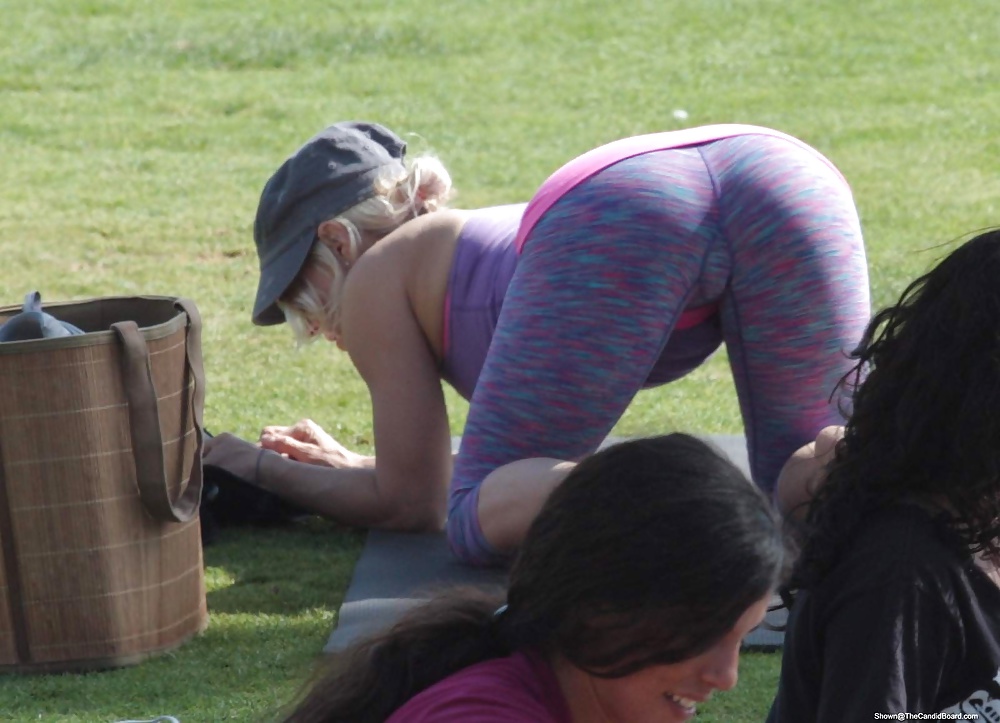 Yoga Pants porn pictures