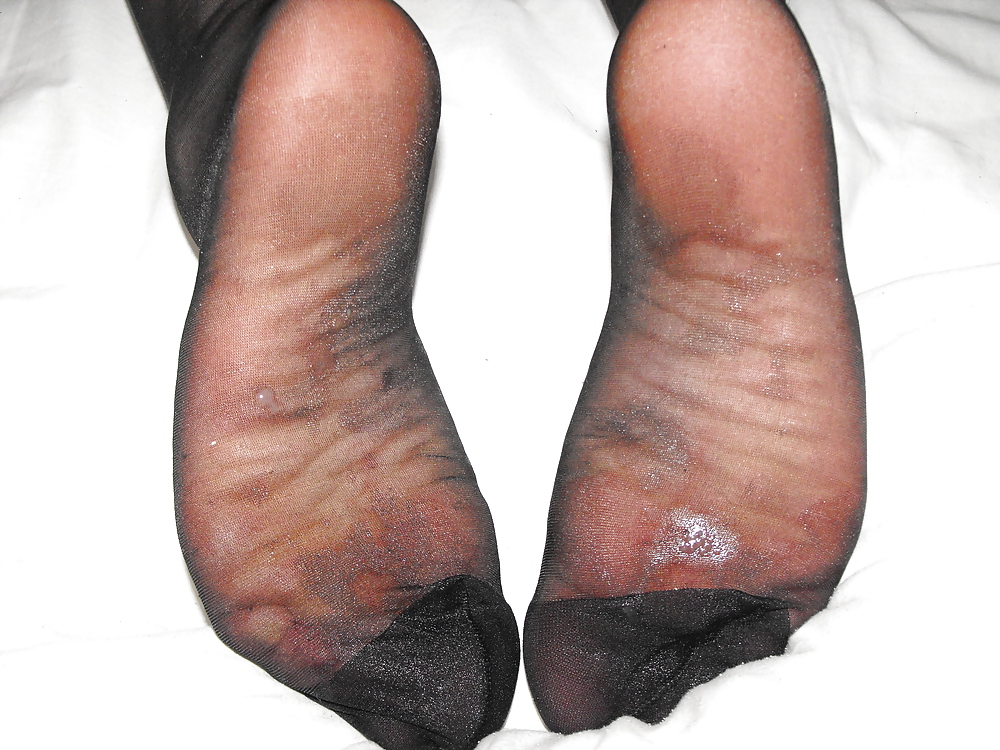 cum soaked black nylon soles porn pictures
