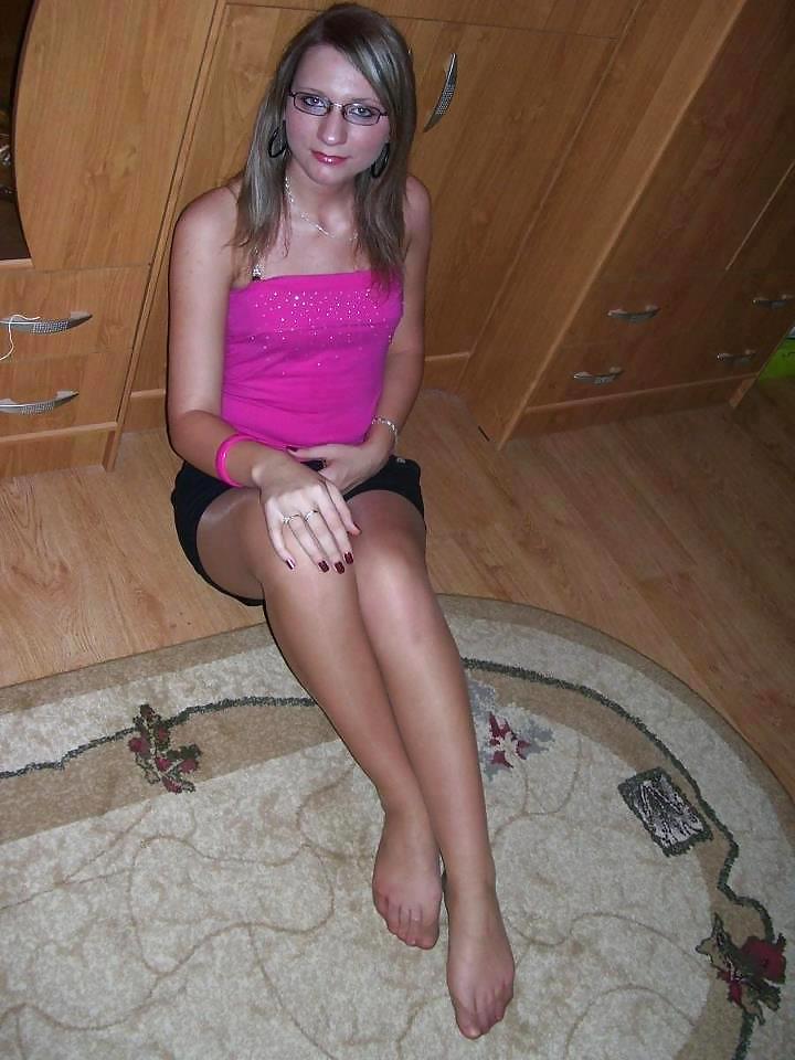 Girls in Pantyhose porn pictures