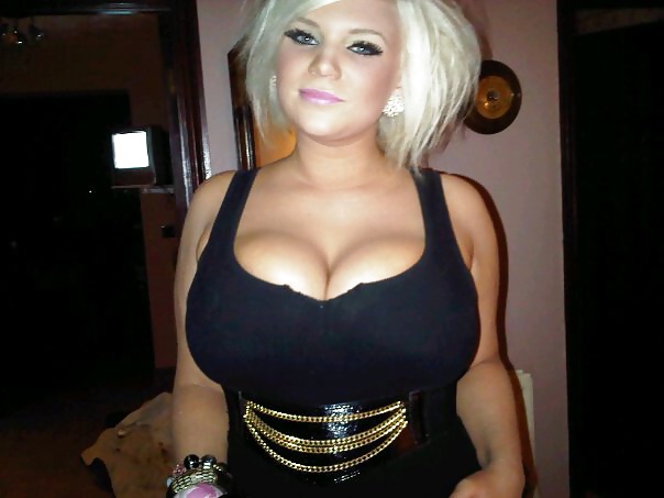 British slags, sluts, whores, skanks, skets, slags and chavs porn pictures