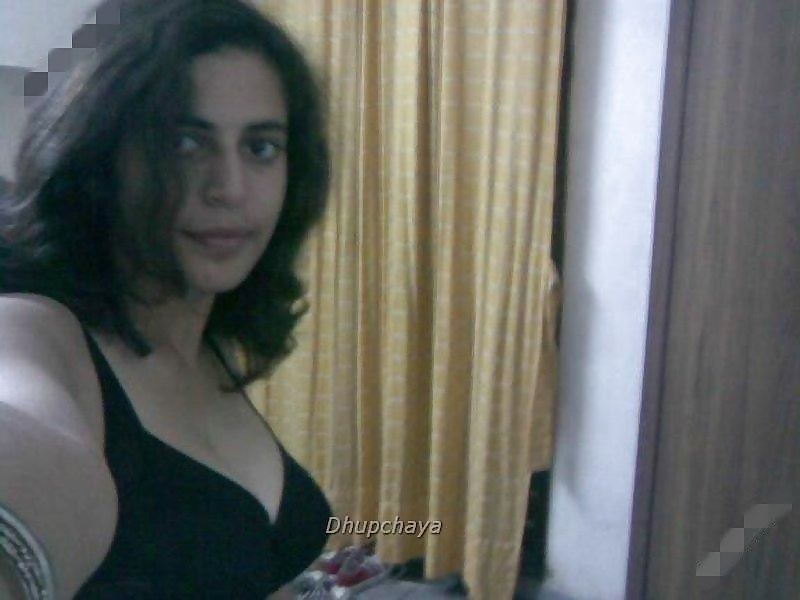 beautiful desi girl priyanka self porn pictures