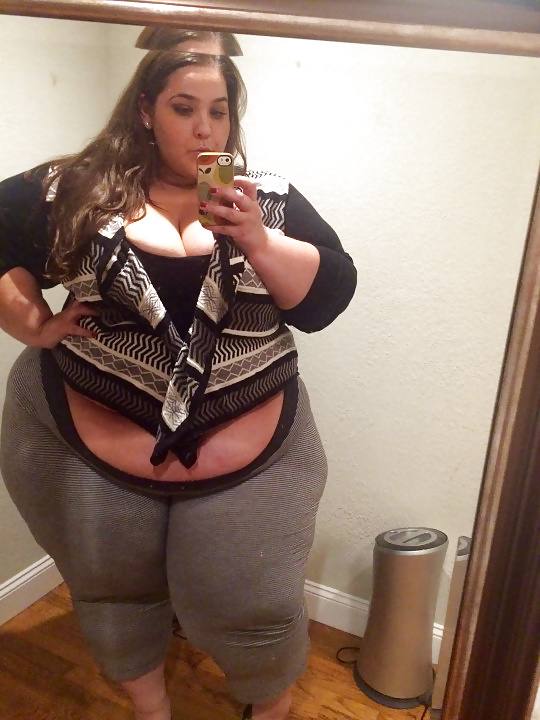 BBW Selfies 14 porn pictures