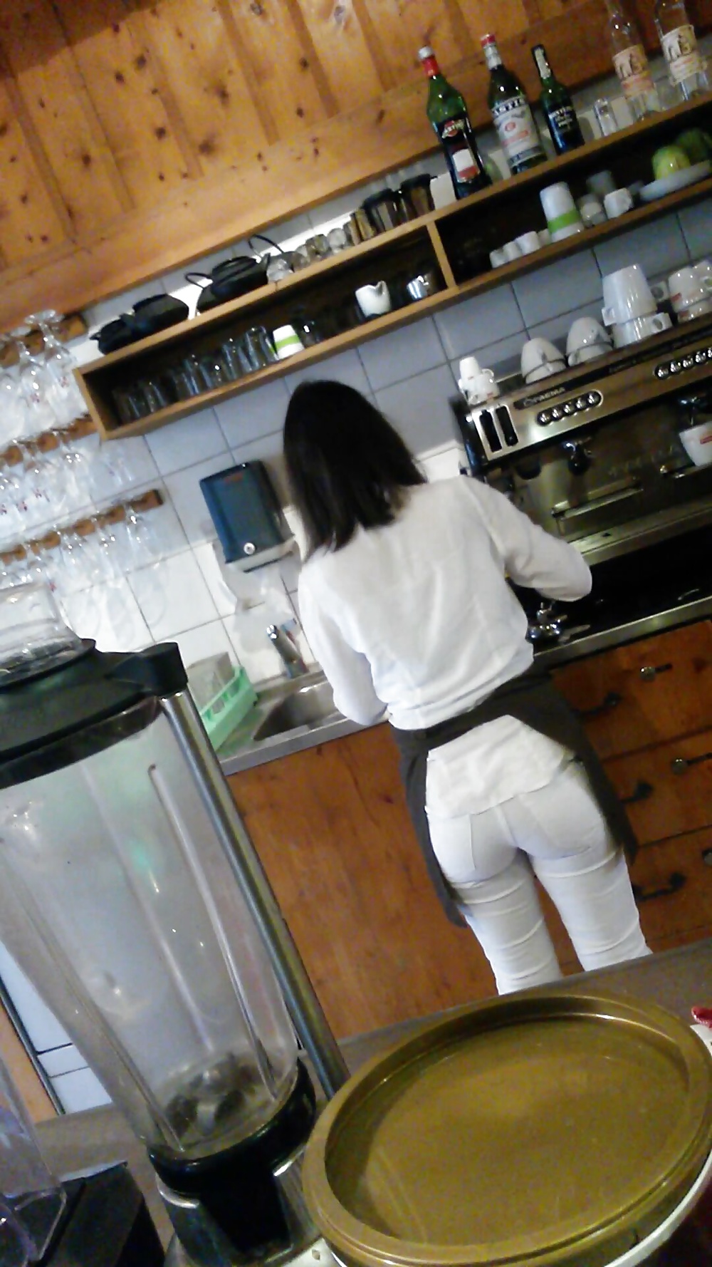 SERVEUSE PUTE porn pictures