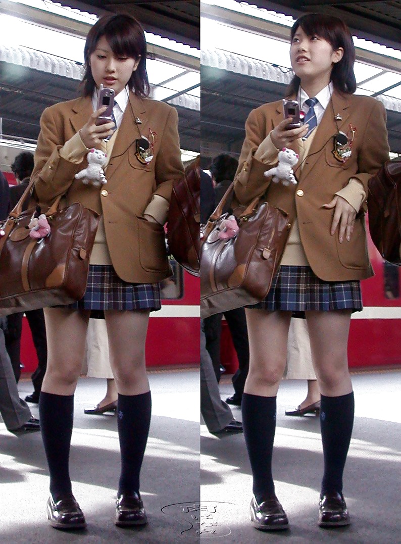 Japanese School Girls 08 porn pictures