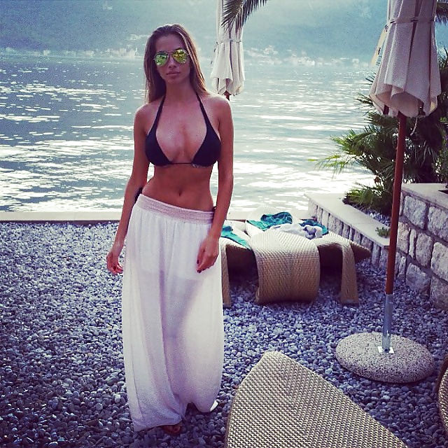 Hot Serbian Girls 21 porn pictures