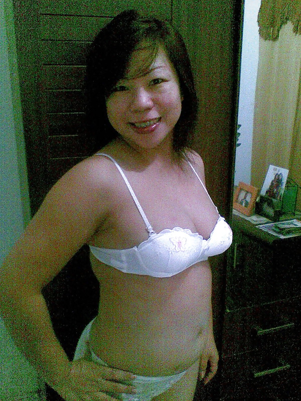 Chubby Asian Amateur porn pictures