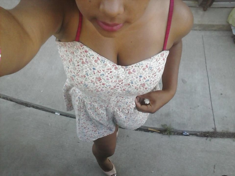 Morena chichona! porn pictures