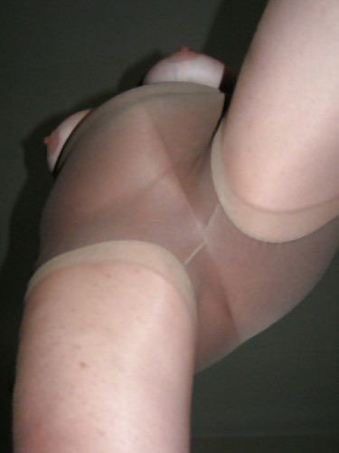 Mature Plumper in Girdle-At-The-Top Pantyhose porn pictures