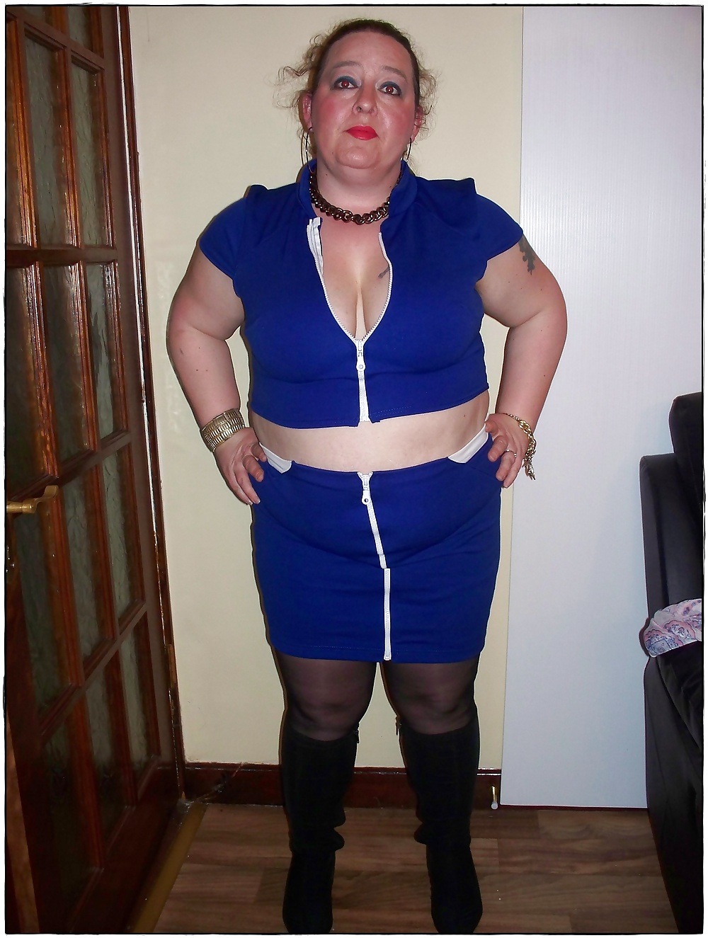 Pig karen dressed in blue porn pictures