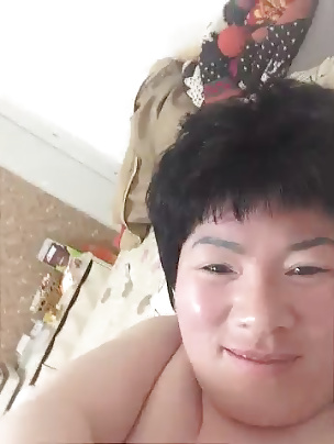 Nice QQ friend with big tits porn pictures