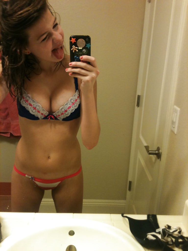 Hot Real Amateur Self Shots (Selfie) 4 porn pictures