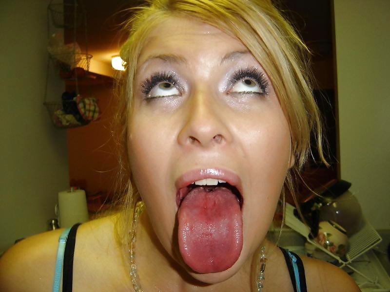 Teens open Mouth and tongues out porn pictures