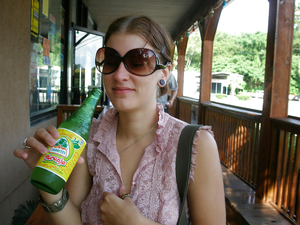 ALL AMATEUR - Here is CAROL porn pictures