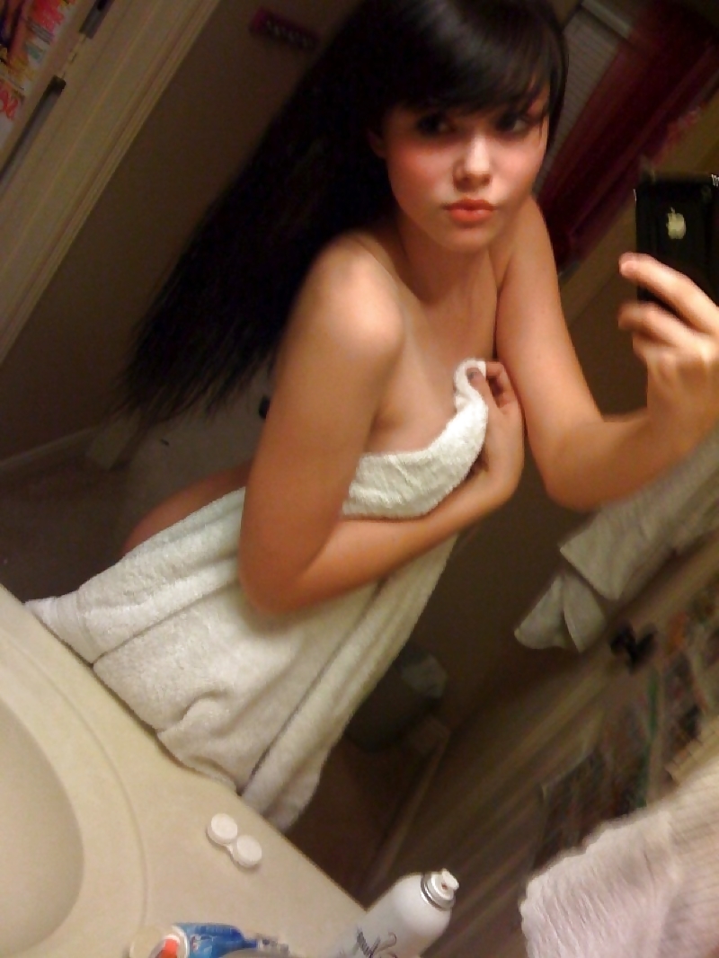 Non-nude selfshot teens porn pictures