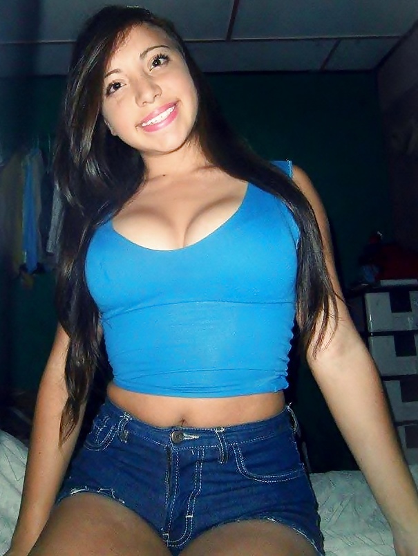 Amateur latina with big tits porn pictures