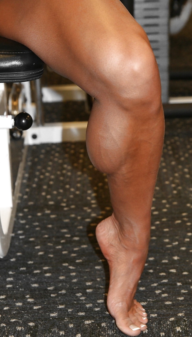 The ultimate collection of muscle calves! porn pictures