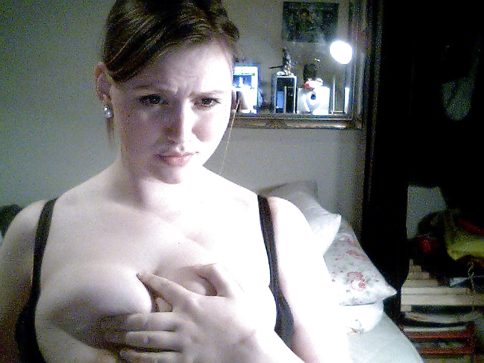 Busty Cam Plumper From SmutDates.com porn pictures