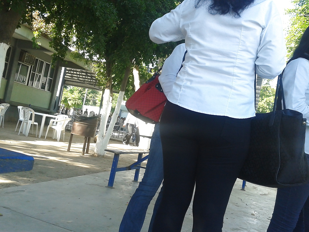 camel toe big ass and mor porn pictures