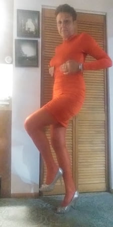 who is the lady in red cleanjean red lingerie that is         