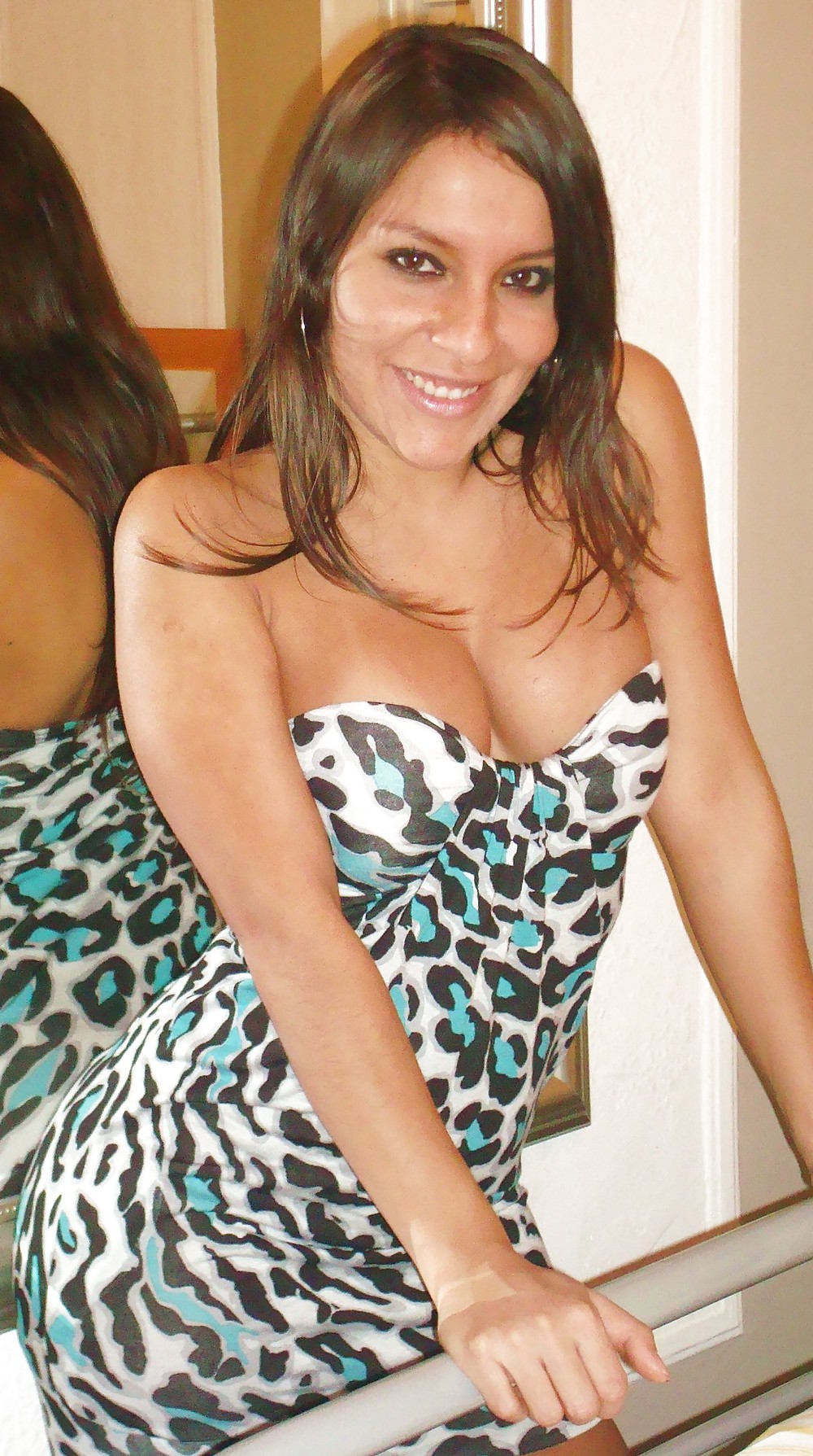 Lauras neue Tigerkleid porn pictures