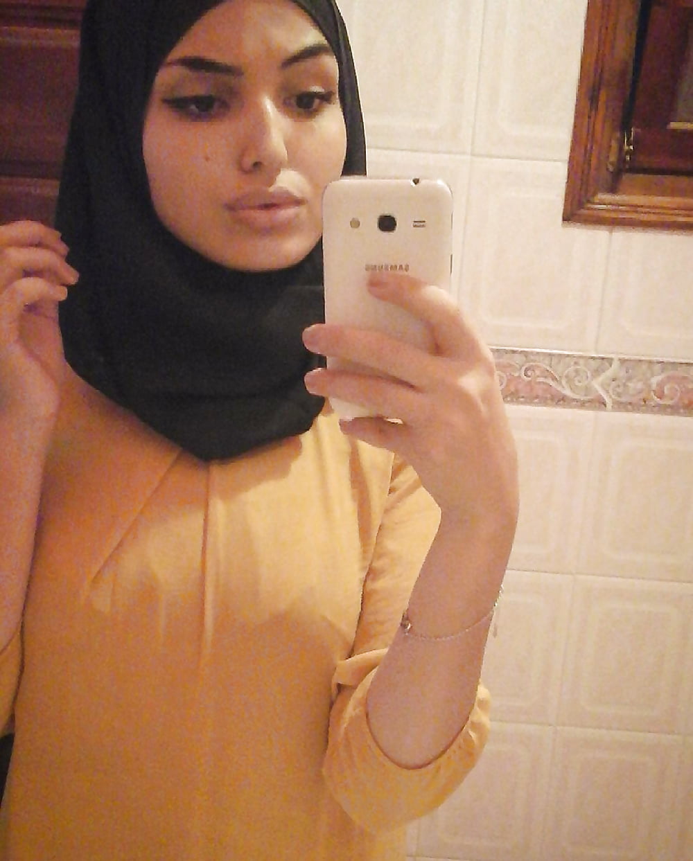 Beurette arab hijab muslim 53 porn pictures